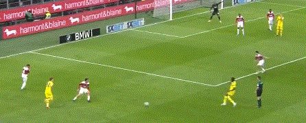 开云体育官网-【意甲】吉鲁伊布造威胁 AC米兰33射战平仅领先1分