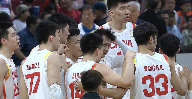 开云-男篮逆转险胜，出线基本稳了，3人绝对功臣，2人拉胯，郭士强无奈